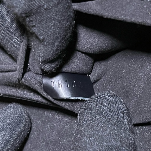 Louis Vuitton Tuileries Hobo - Picture 2 of 13